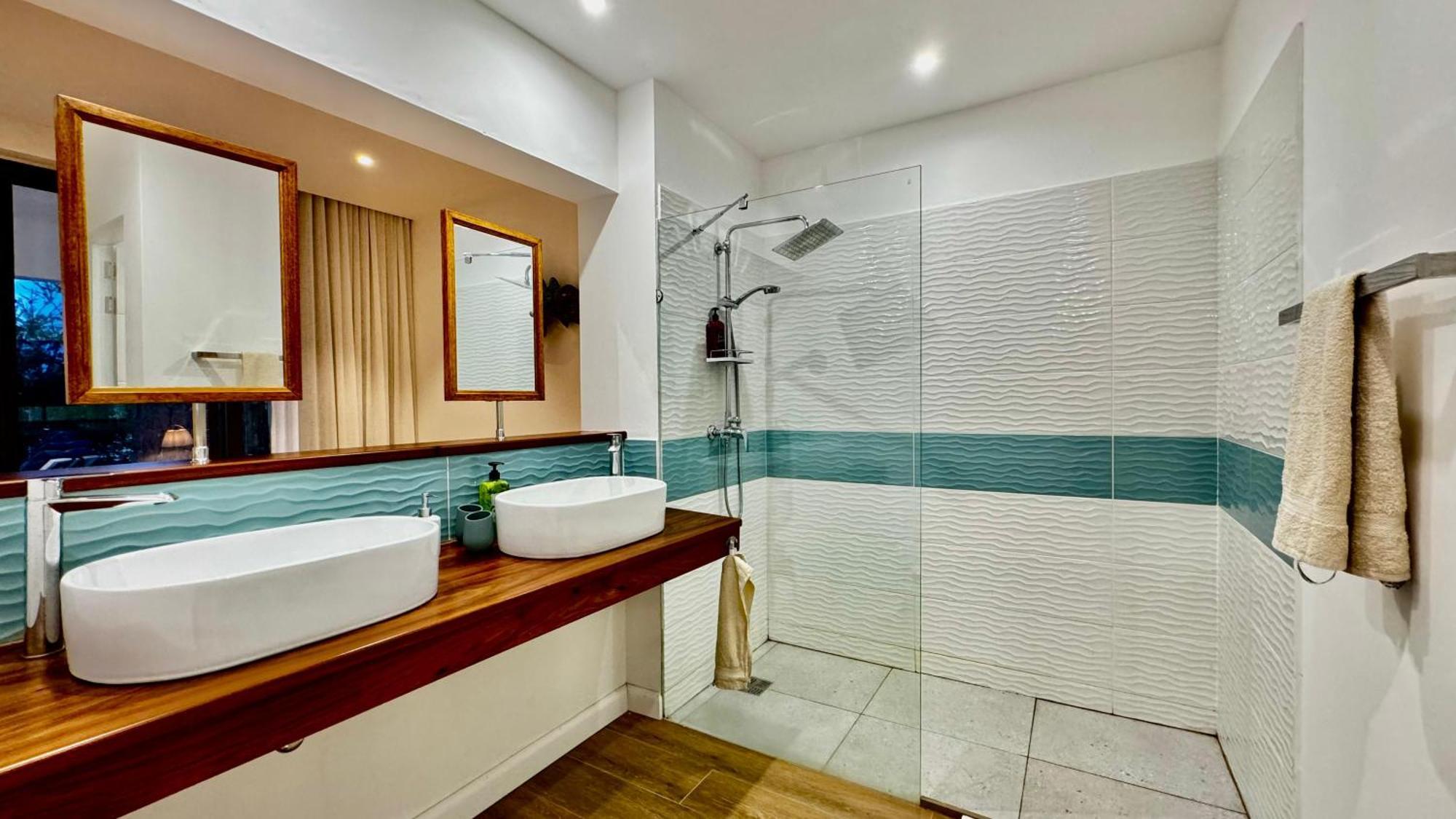 Appartement De Luxe Piscine Et Vue Mer 黑河区 外观 照片